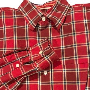 Timberland Men’s Medium Red Plaid Cotton Long Sleeve Button Down Shirt‎ Logo